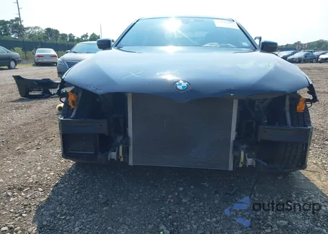 2018 BMW 530I xDrive z USA, uszkodzony, nr VIN WBAJA7C52JG907291